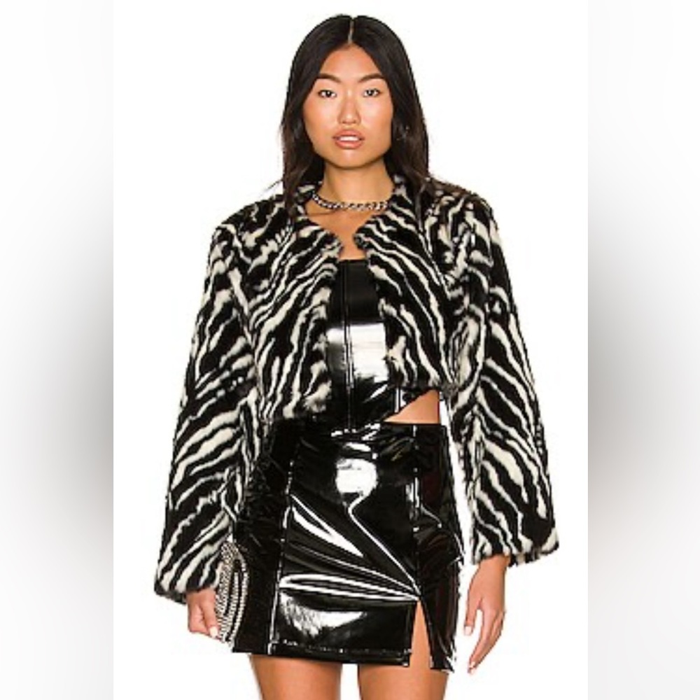 Revolve H:OURS Animal Print Cropped Jacket New